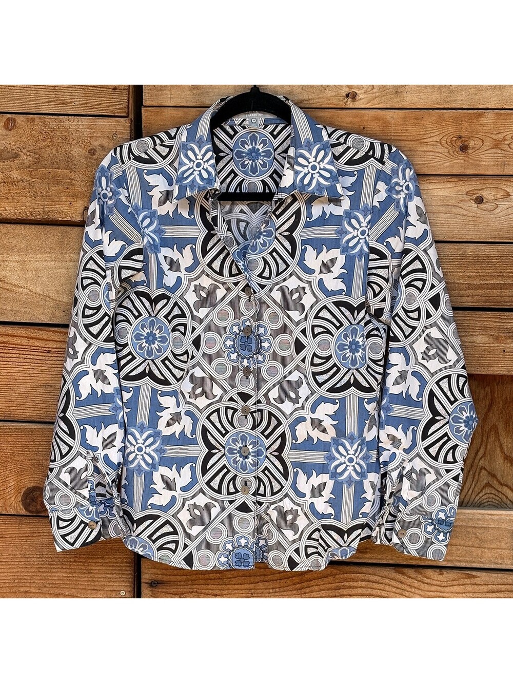 Foxcroft Women's Wrinkle Free Shaped Fit Button-Up Shirt Size 2P